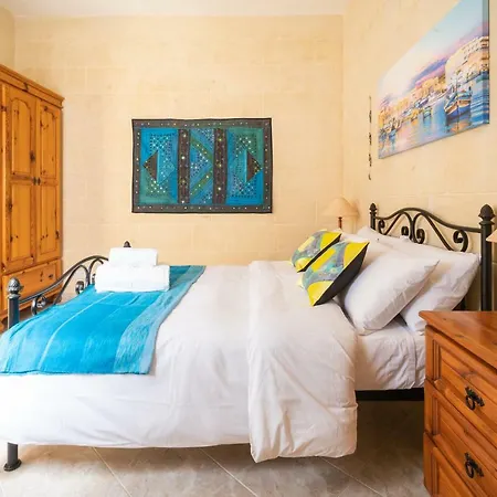 Fieldend B&B Bed & Breakfast Għarb