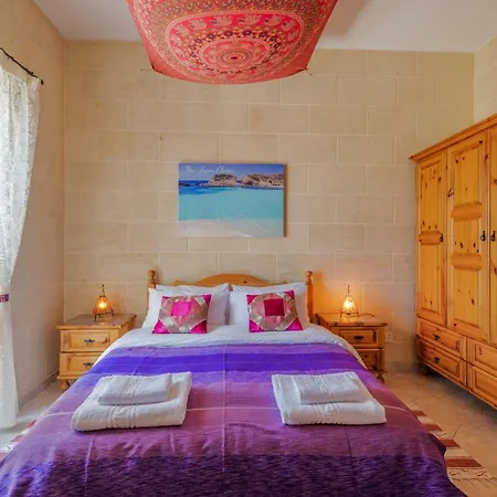 Fieldend B&B * Għarb