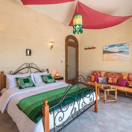 Fieldend B&B * Għarb